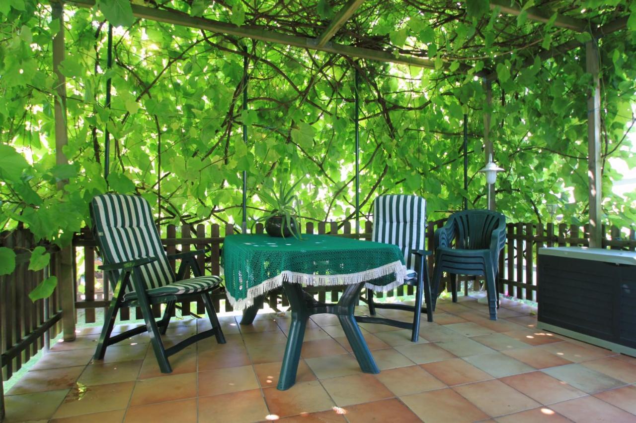 B&B Am See Koeln - Privatzimmer Exterior foto