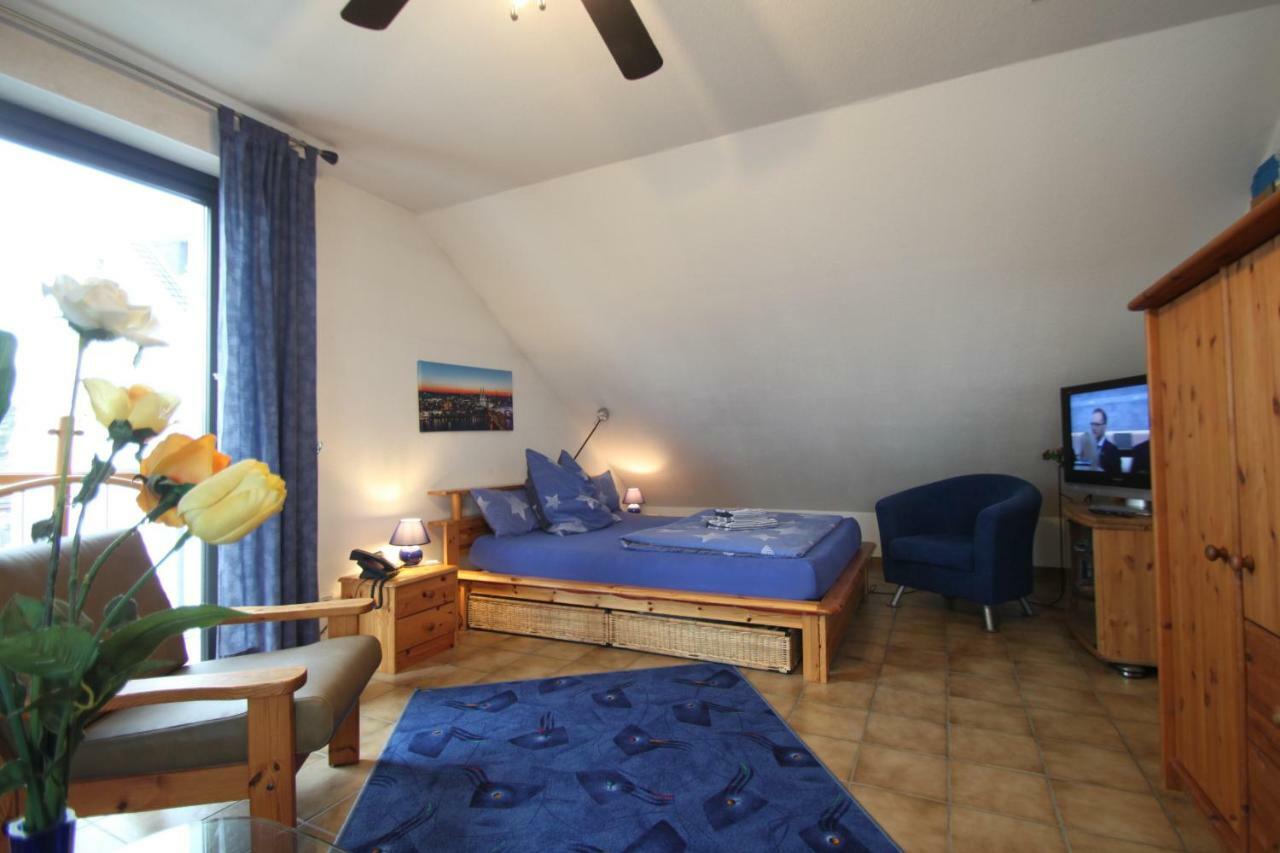 B&B Am See Koeln - Privatzimmer Exterior foto