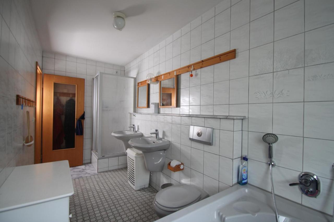 B&B Am See Koeln - Privatzimmer Exterior foto